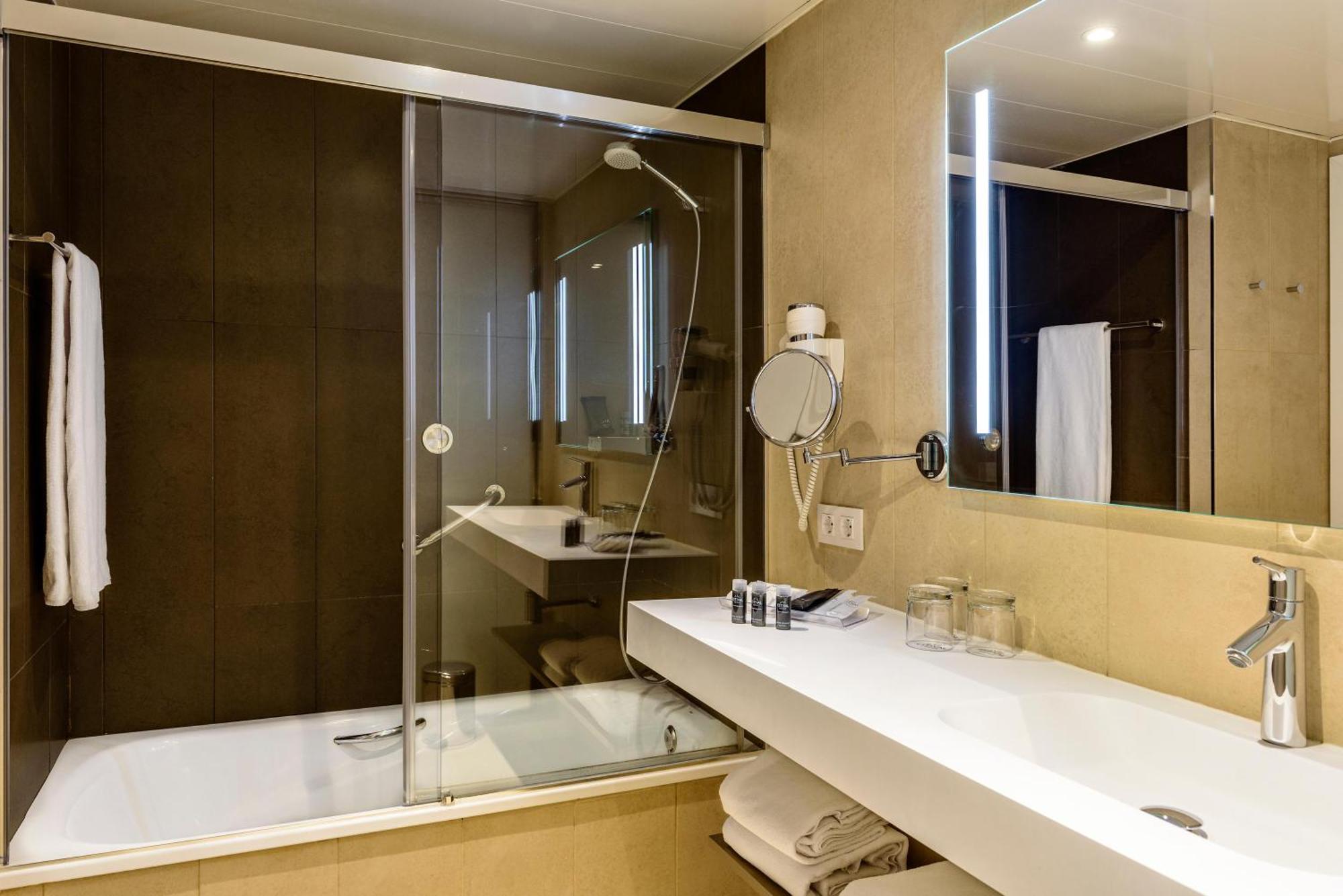 Duplex Quadruple Room